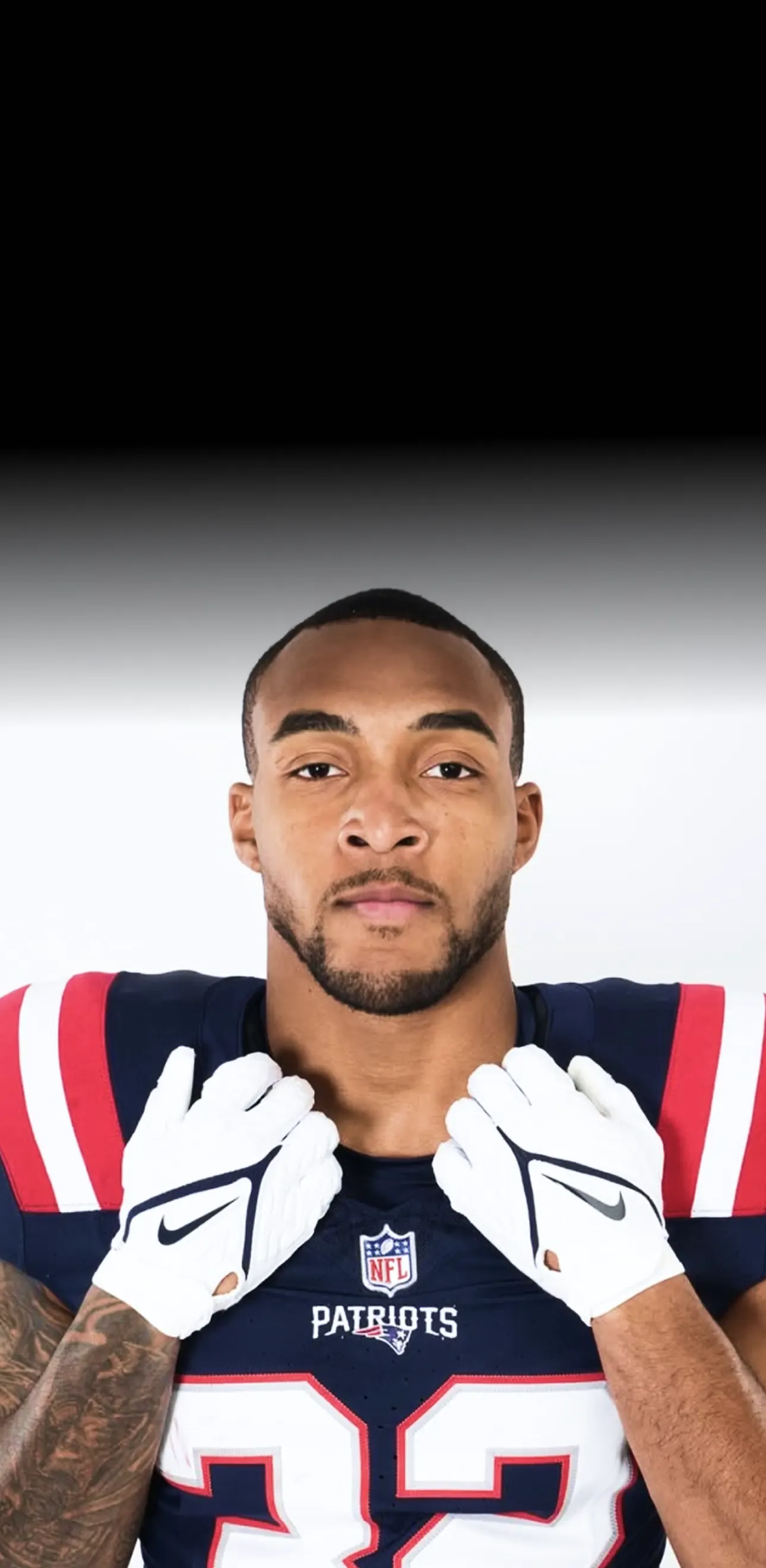 NEW ENGLAND PATRIOTS star player in uniform